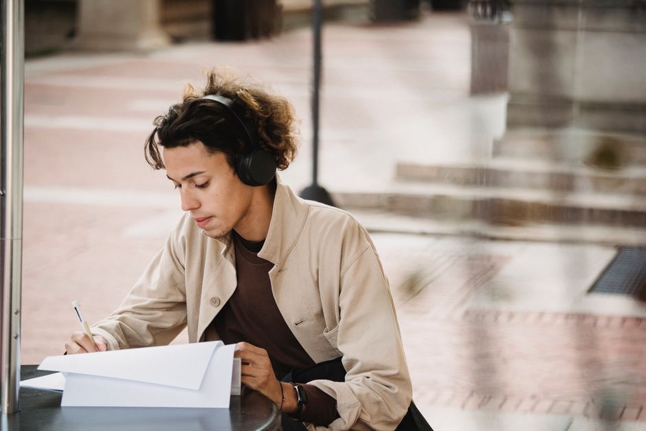 How many citations are too many in a college paper? 1 pexels photo 5553631
